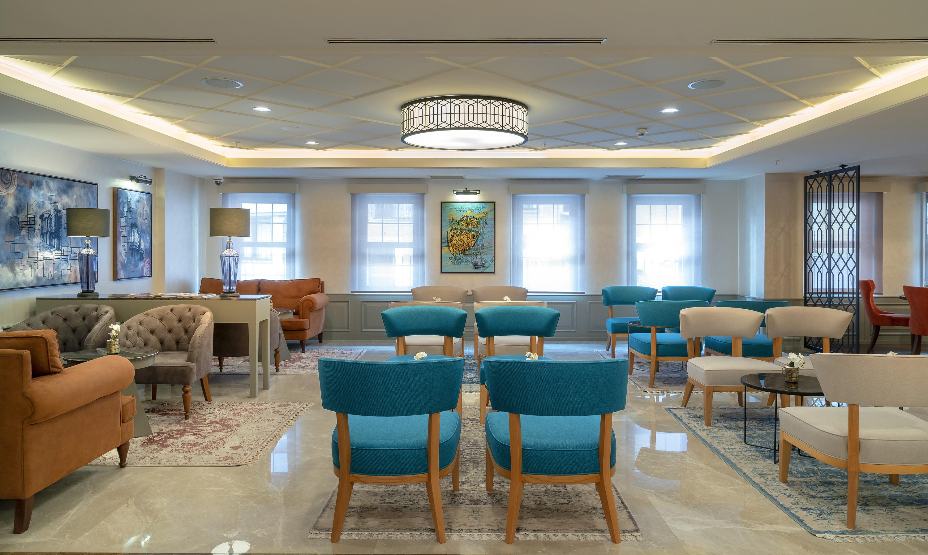 Millennium Istanbul Golden Horn Hotel Luaran gambar The lounge at the airport