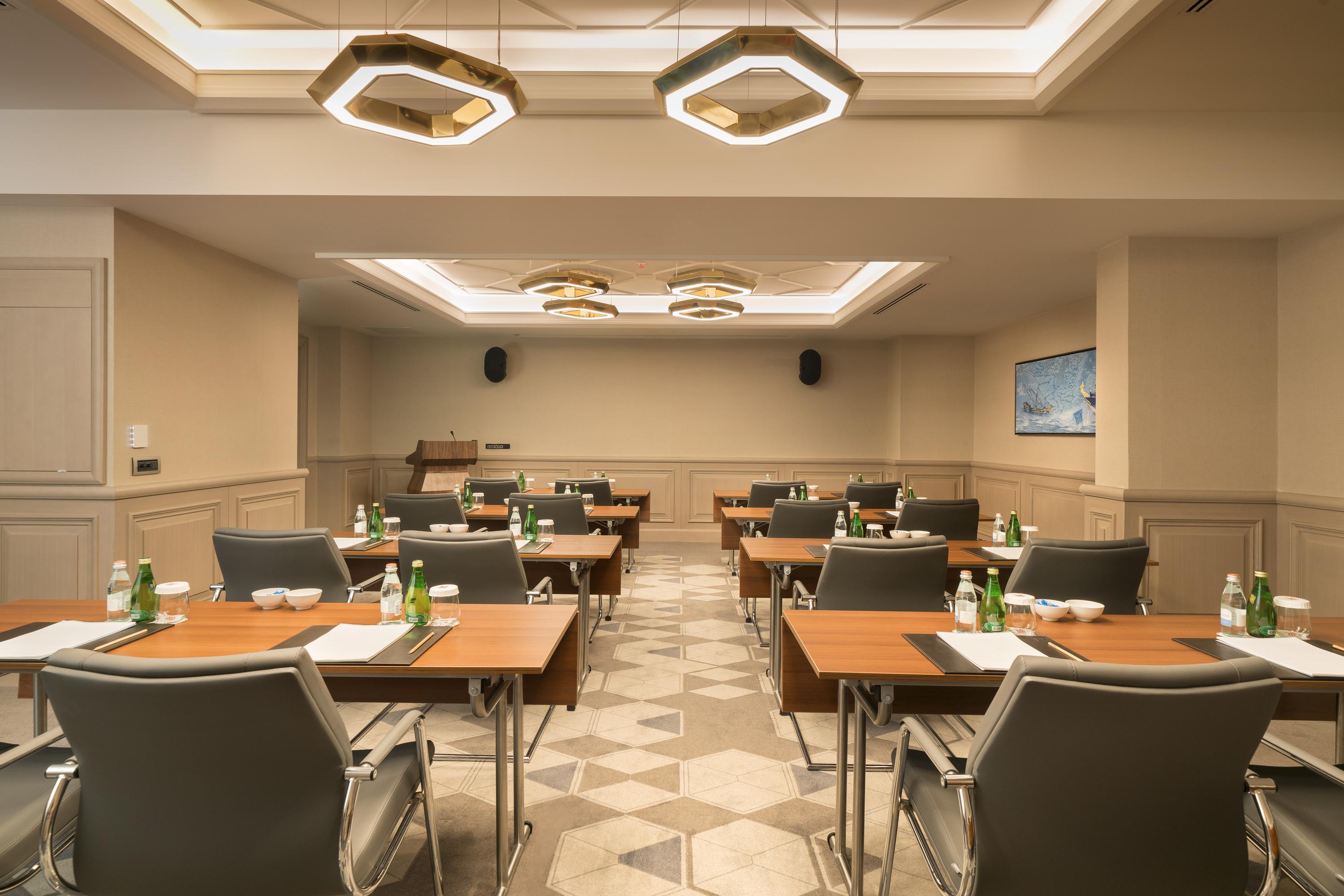 Millennium Istanbul Golden Horn Hotel Luaran gambar Meeting room