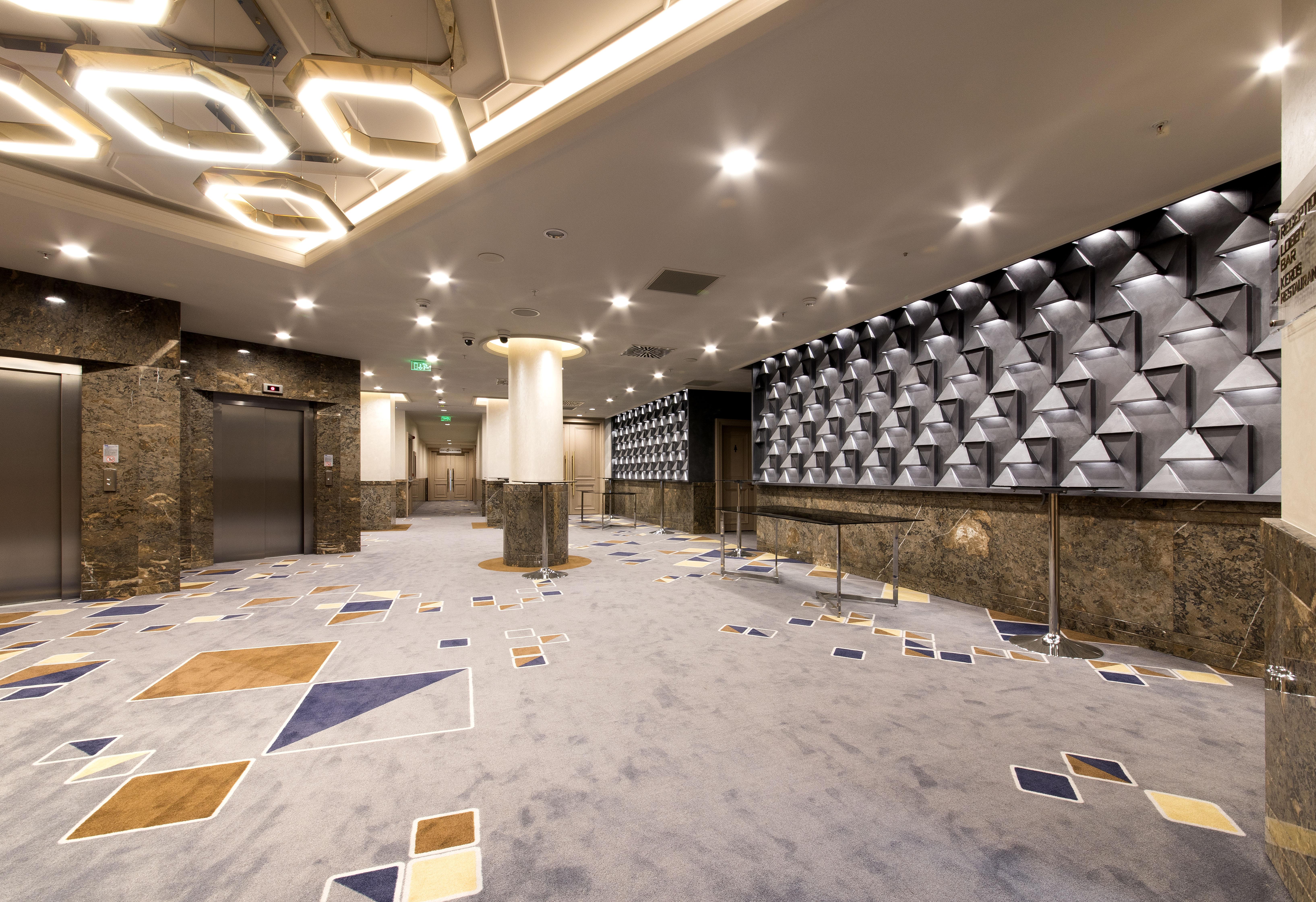 Millennium Istanbul Golden Horn Hotel Luaran gambar The interior of the hotel